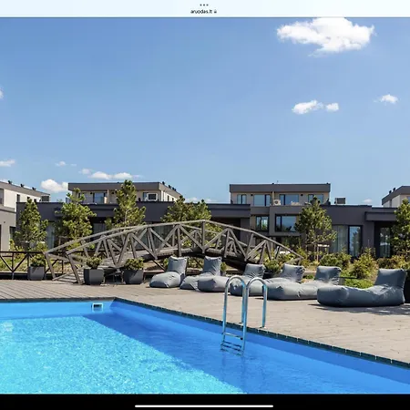 E&K Apartamentai Su Sildomu Baseinu Kieme Паланга Экстерьер фото