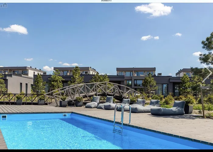 E&K Apartamentai Su Sildomu Baseinu Kieme