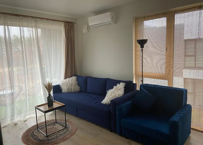 E&K Apartamentai Su Sildomu Baseinu Kieme
